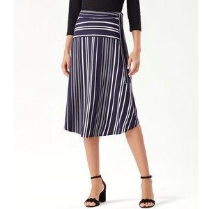 NWOT Tommy Bahama Anoche Stripe Tambour Midi Skirt Blue Black White Large